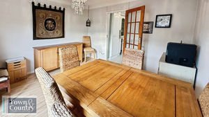 LARKFIELD WAY- click for photo gallery